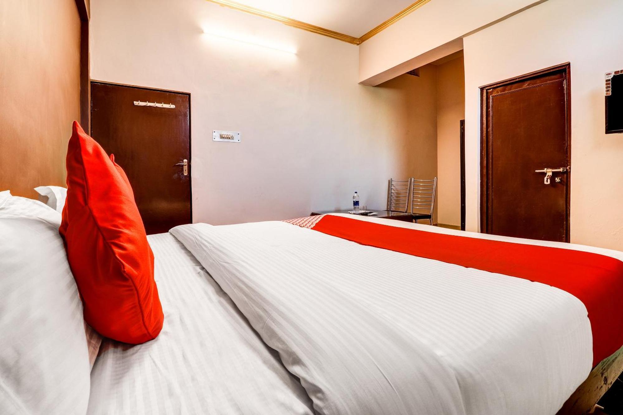 Hotel O Star City Hotel Ayodhya Eksteriør bilde